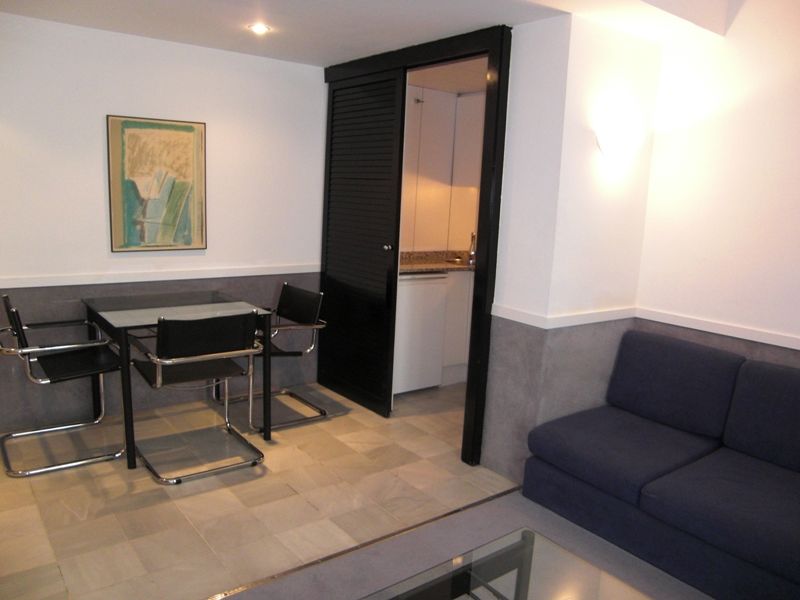 Apartamentos Descartes Барселона Номер фото